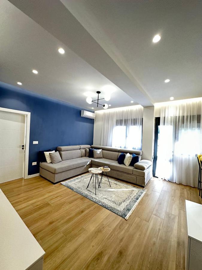 Luxurious Seaside Apartment Durrës Exterior foto