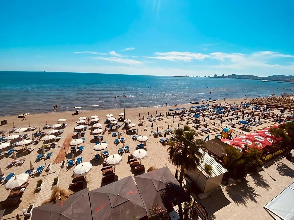 Luxurious Seaside Apartment Durrës Exterior foto